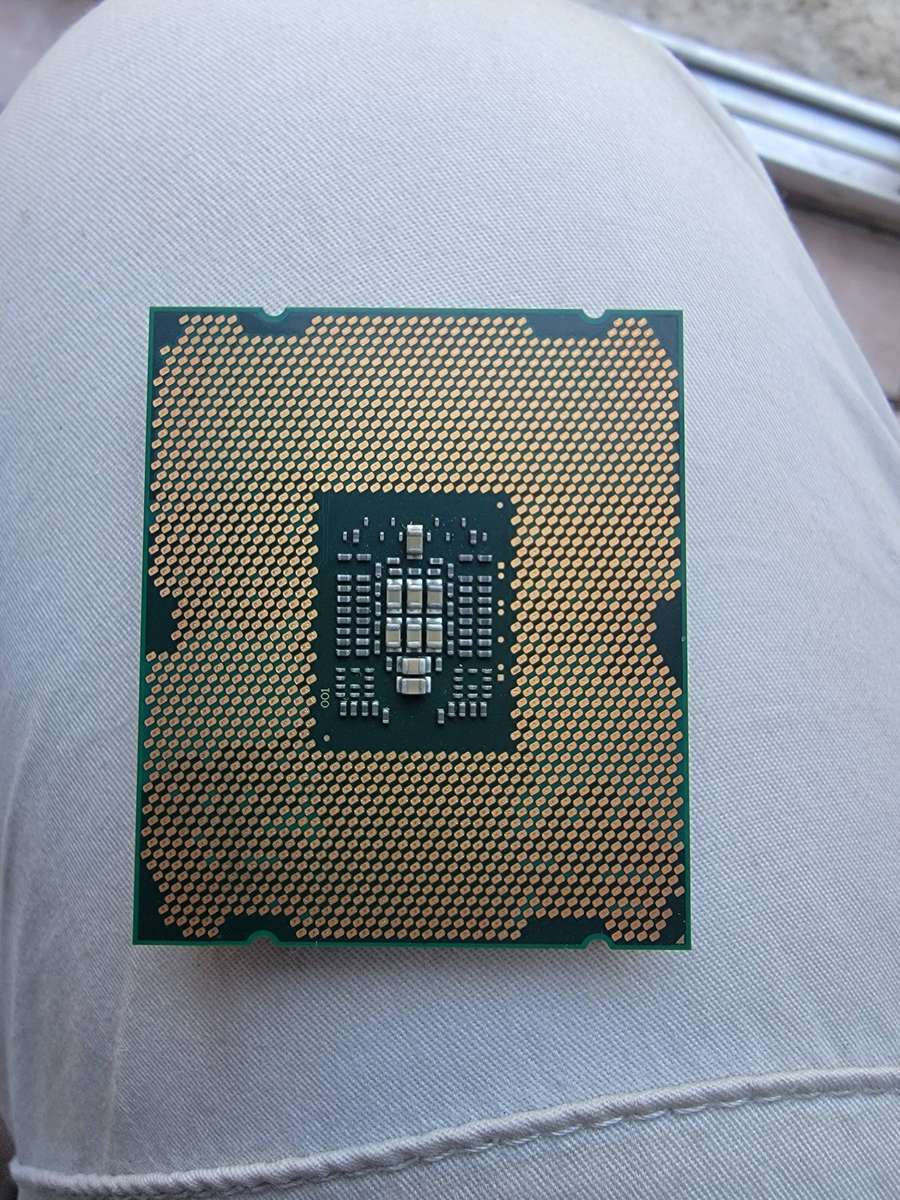 Intel i7 3820 CPU Maybe Working...