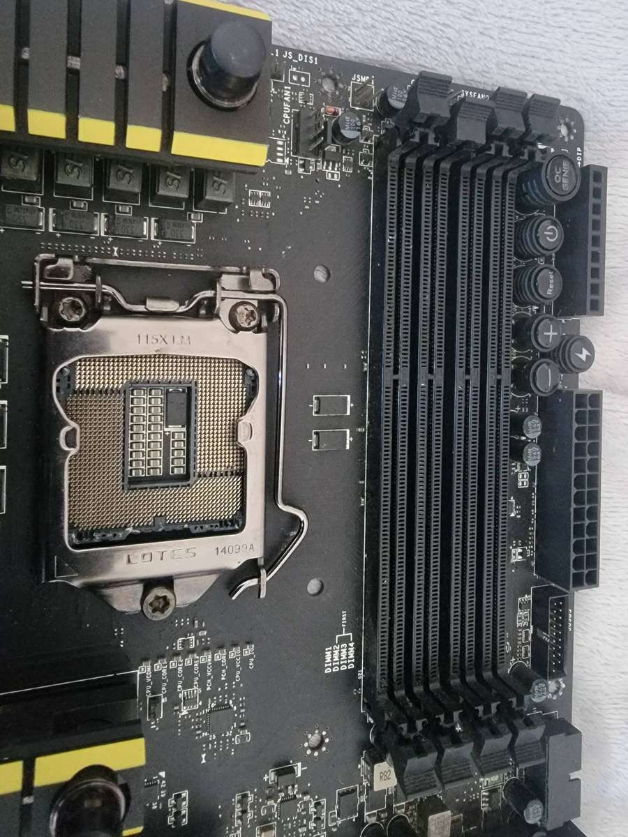 MSI Z97 MPower MAX - Gaming Motherboard 4-Ram Slots! Faulty Mosfets!
