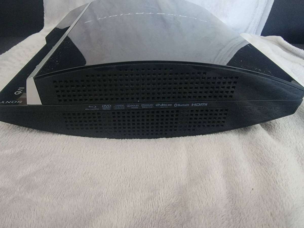 FAULTY PLAYSTATION 3 ON AUCTION - Turns on but shows red & green LED!