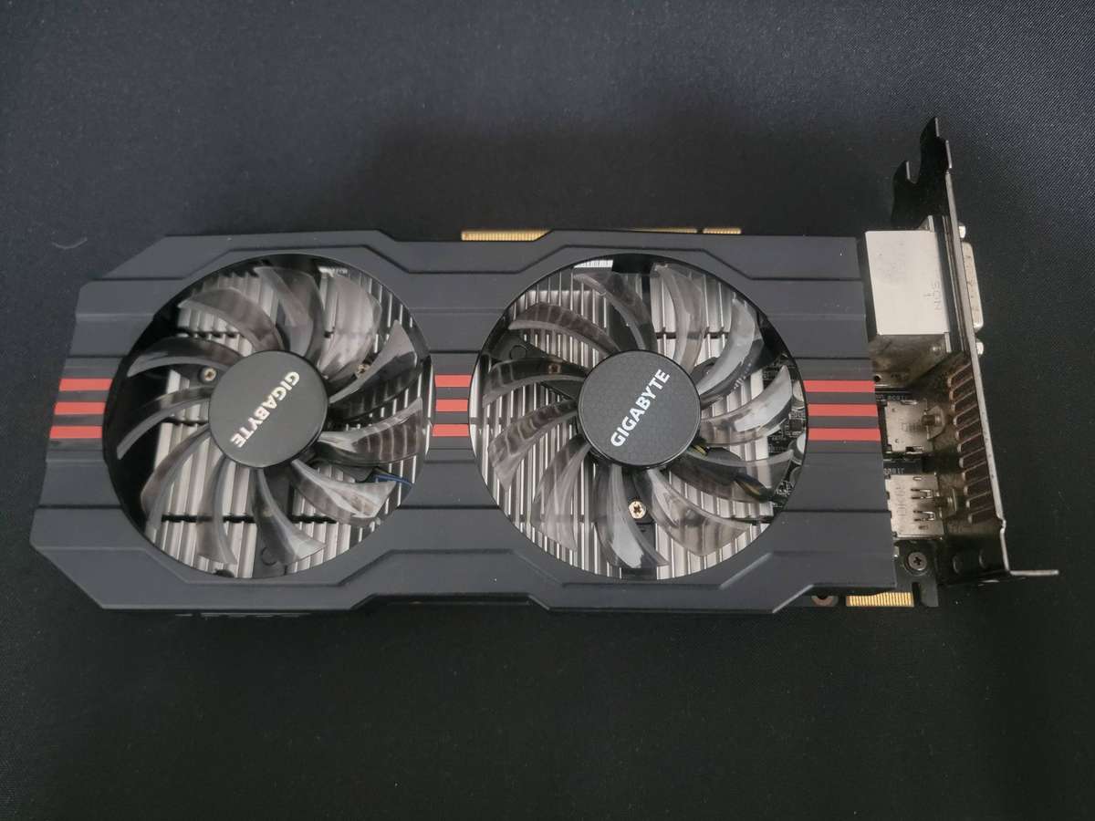 Asus R7 260X 2Gb Graphics Card(Stronger than a Gt 1030)