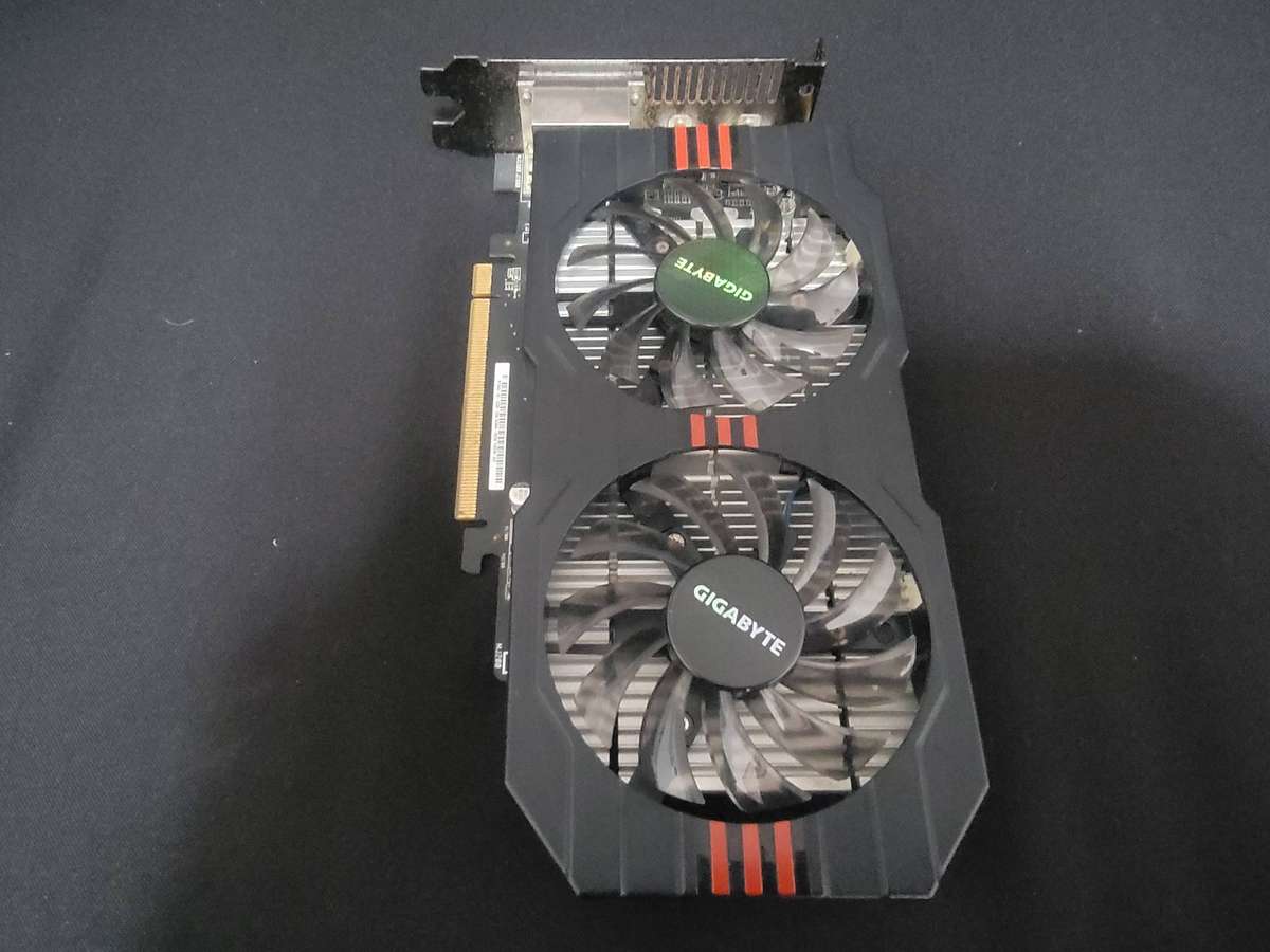 Asus R7 260X 2Gb Graphics Card(Stronger than a Gt 1030)
