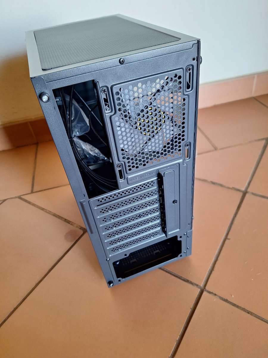 Gamdias Aura GC8 Tempered Glass Gaming Case