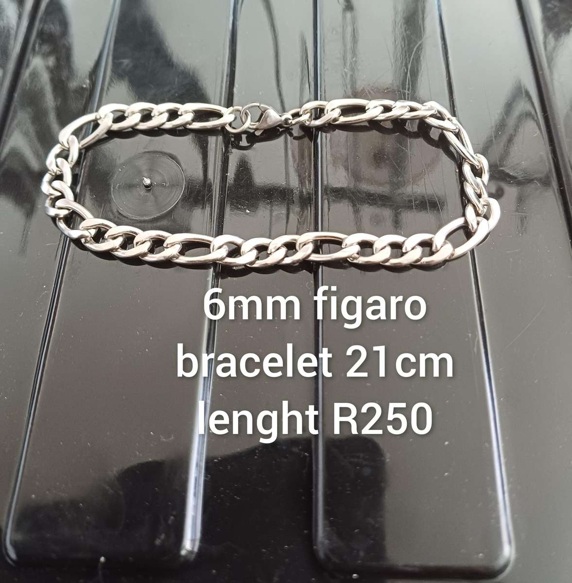 6mm Figaro titanium bracelet..high quality won't fade or tarnish