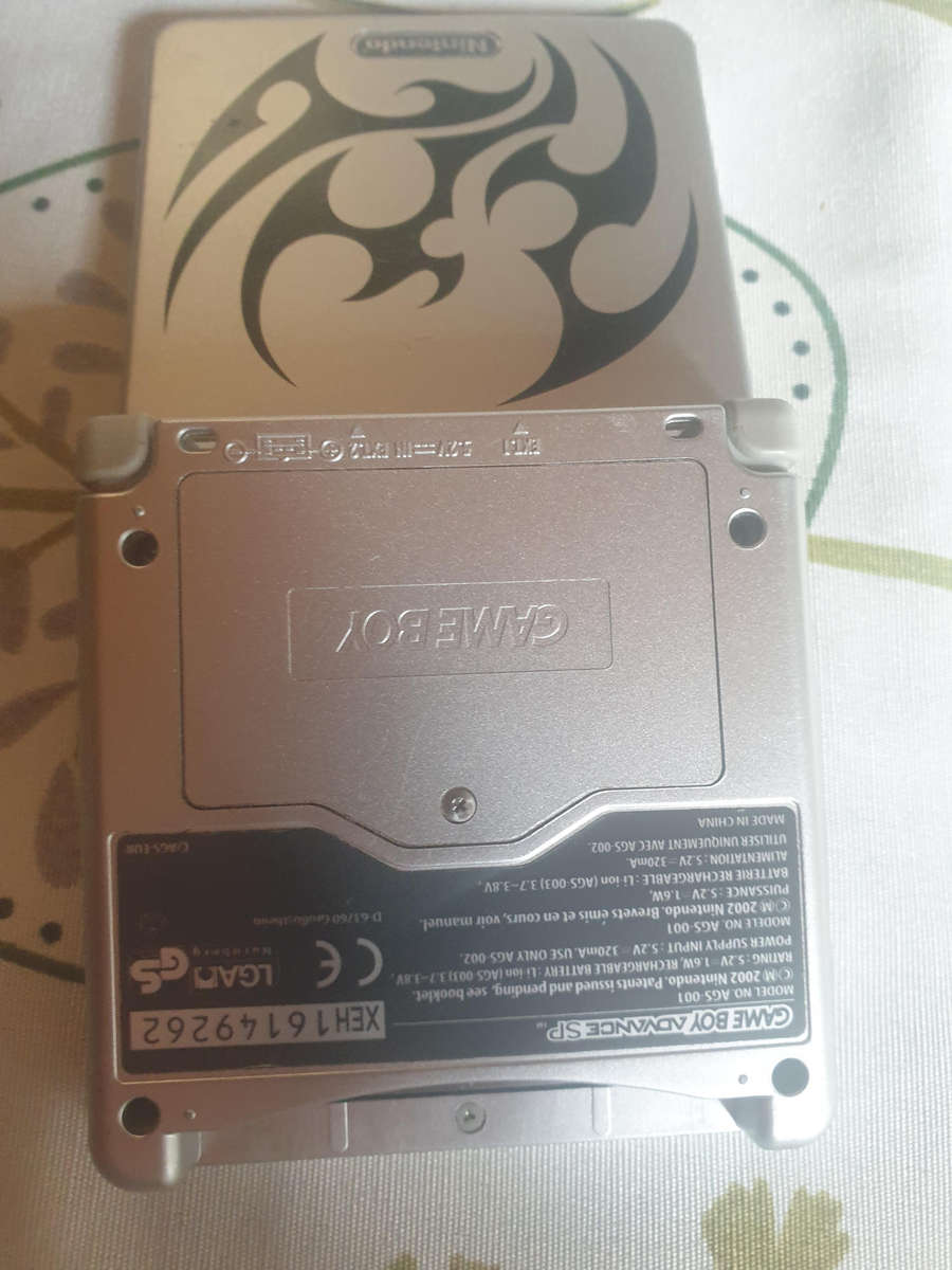 Gameboy Advance SP AGS 001 TRIBAL Silver COMBO