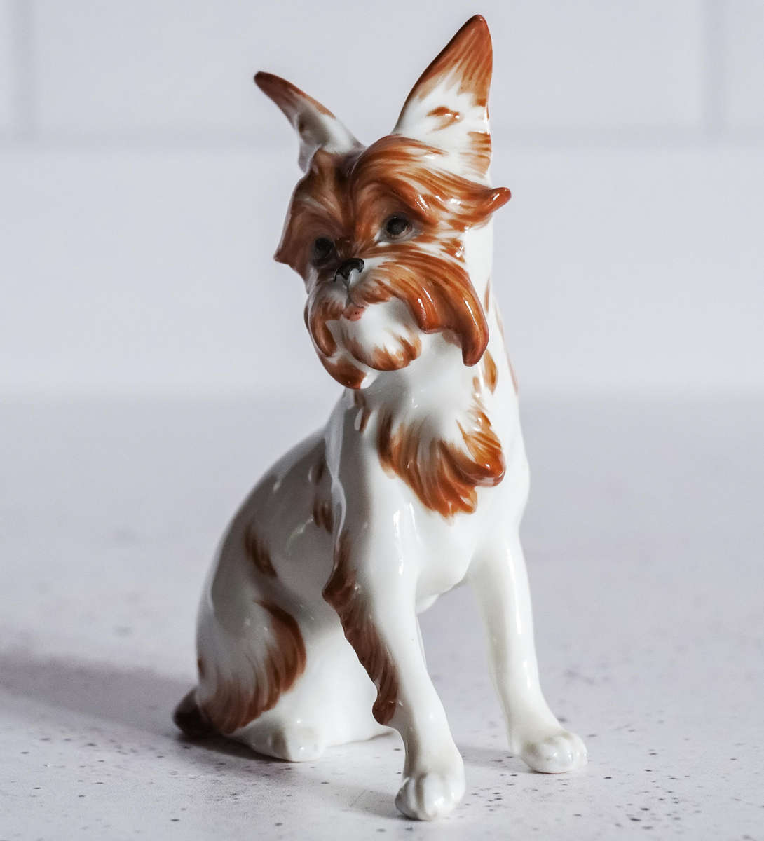 Vintage Viktoria Porcelain Dog Figurine  Vienna-Style Mark (Damaged)