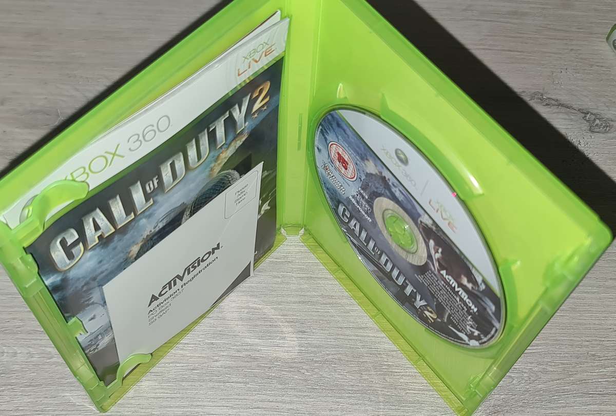 Call Of Duty 2 Game Of The Year - XBOX 360