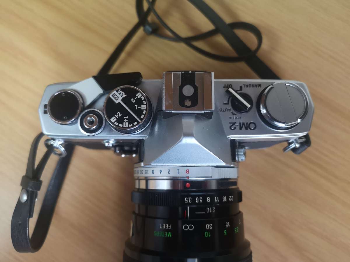 Olympus OM-2 with Vivitar Series 1 70-210 f/3.5 lens