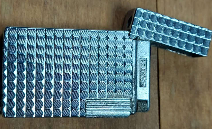 Vintage Sarome Lighter