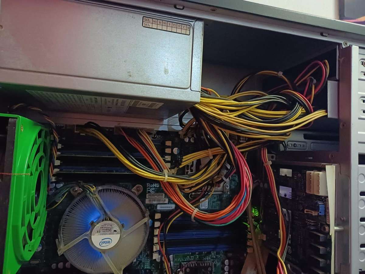 SuperMicro X8DA3/X8DAi Server