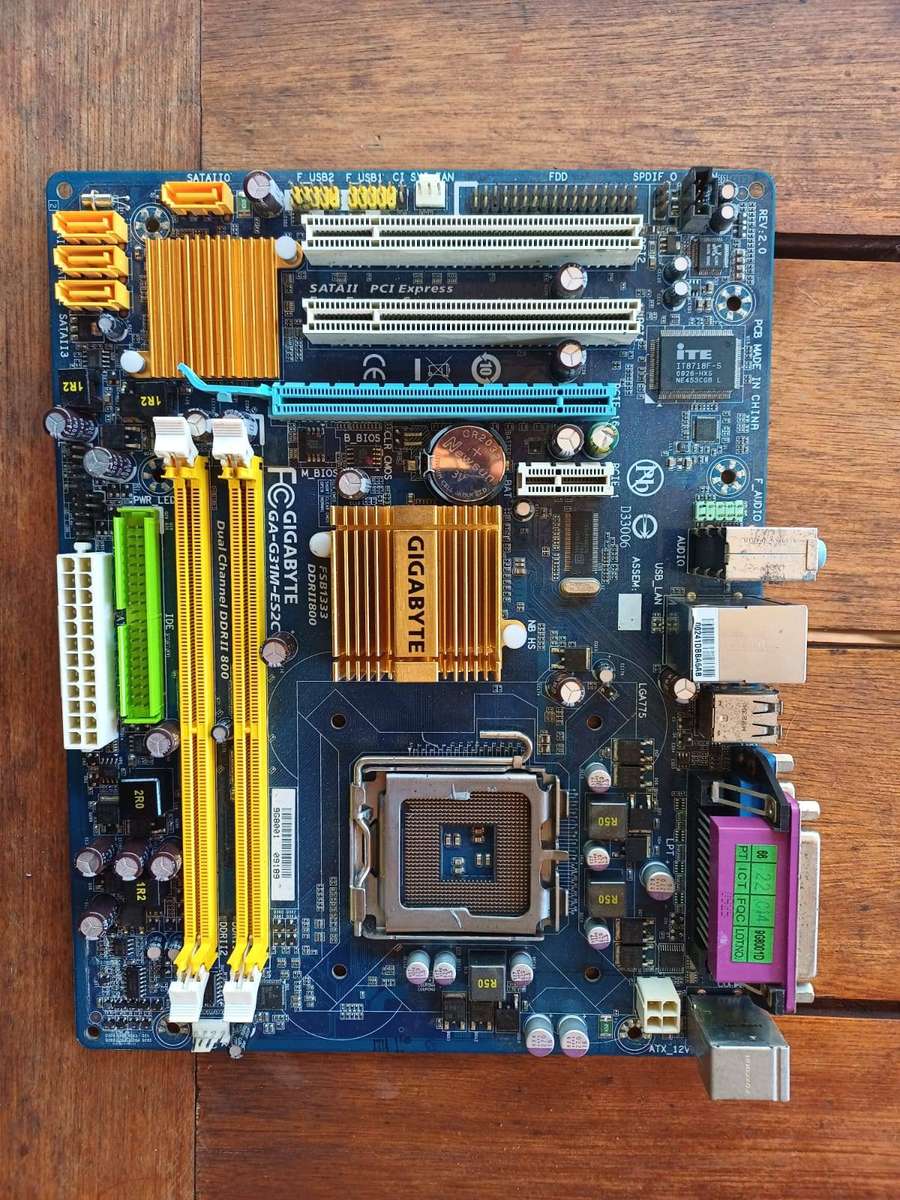 3x Motherboards. Faulty for spares or repairs.