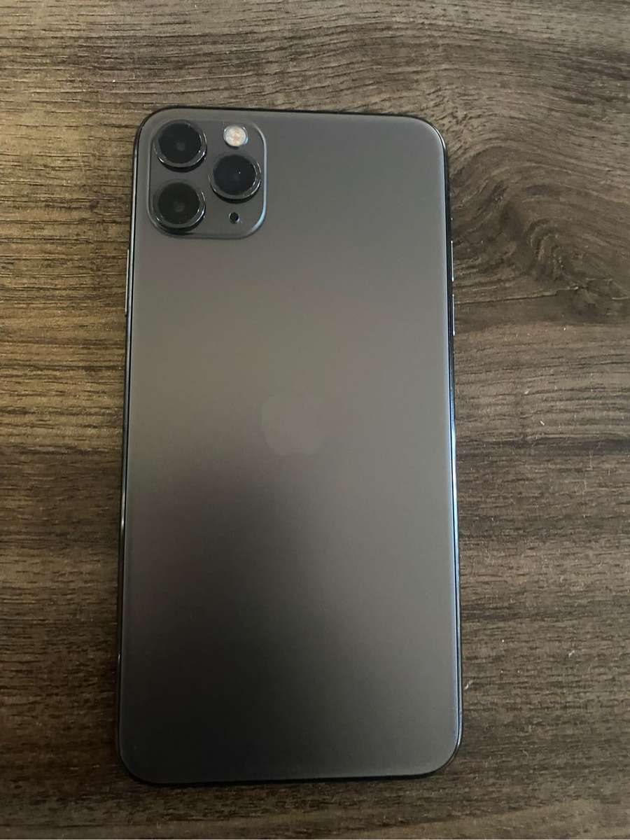iPhone 11 pro max 64gb