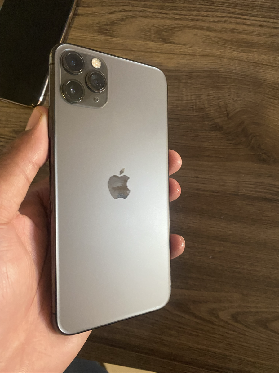 iPhone 11 Pro (no Face ID)
