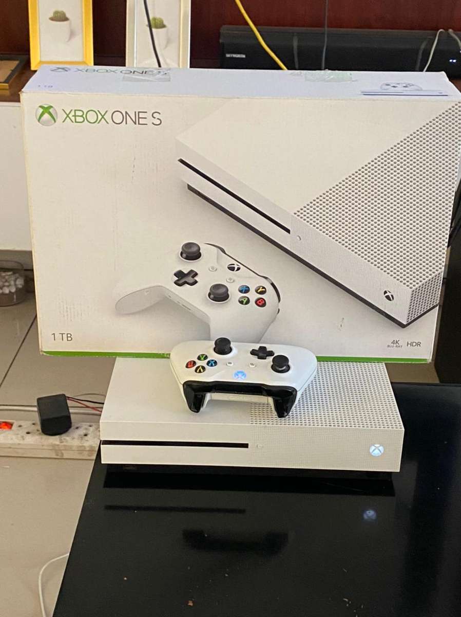 Xbox one S 1TB
