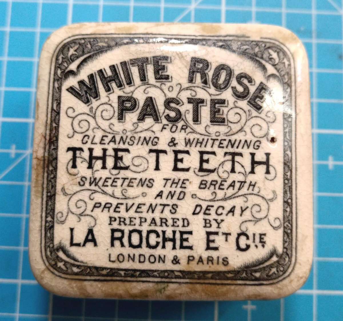 White rose paste for teeth container