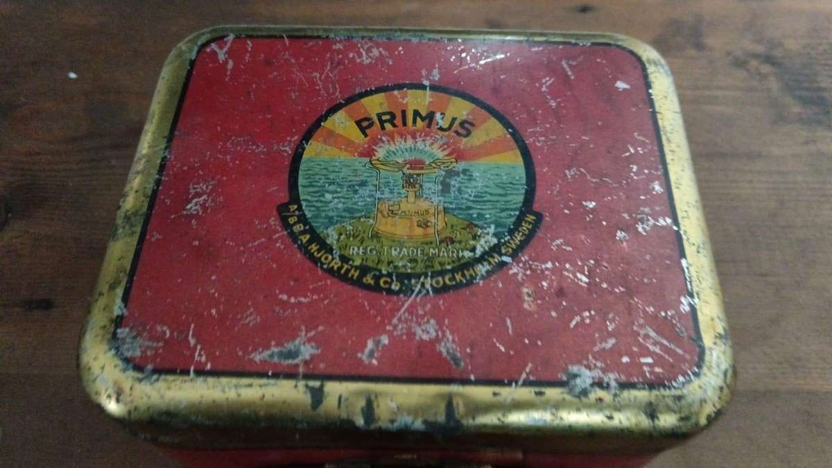 Vintage Brass fold up primus stover in tin - made in Sweden