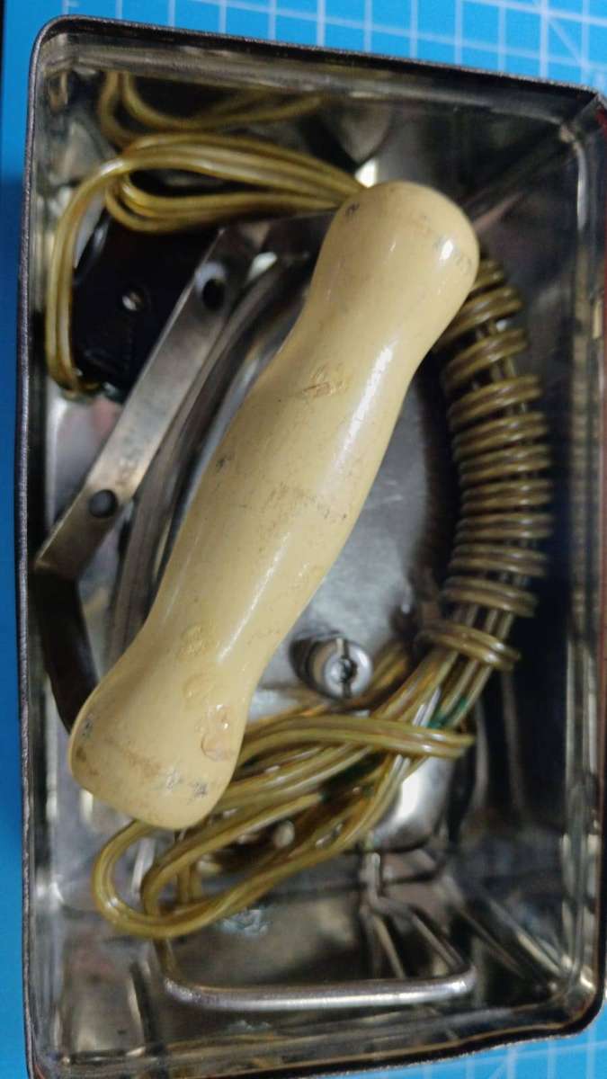 Vintage 1950's PRILECT Travelling Iron in Tin Box Cord and Plug
