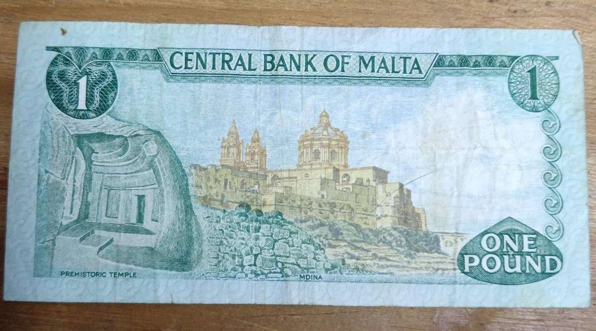 Malta 1 Lira note - 1973