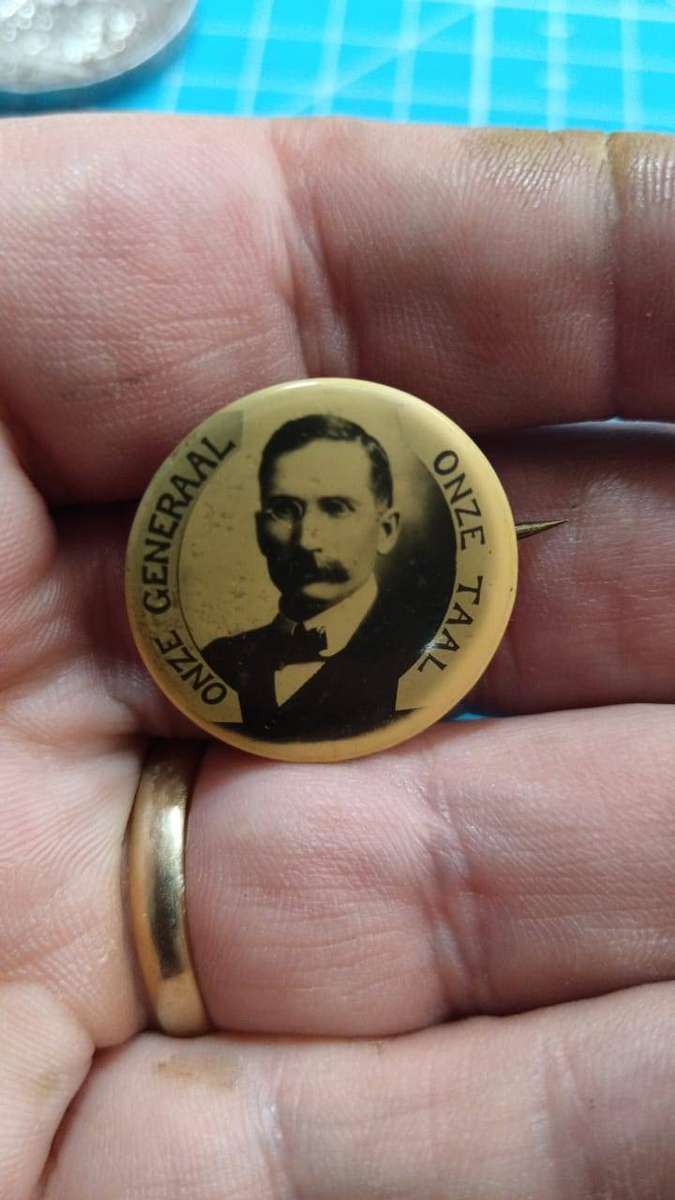 JBM Hertzog Onze Generaal Onze Taal pin Badge