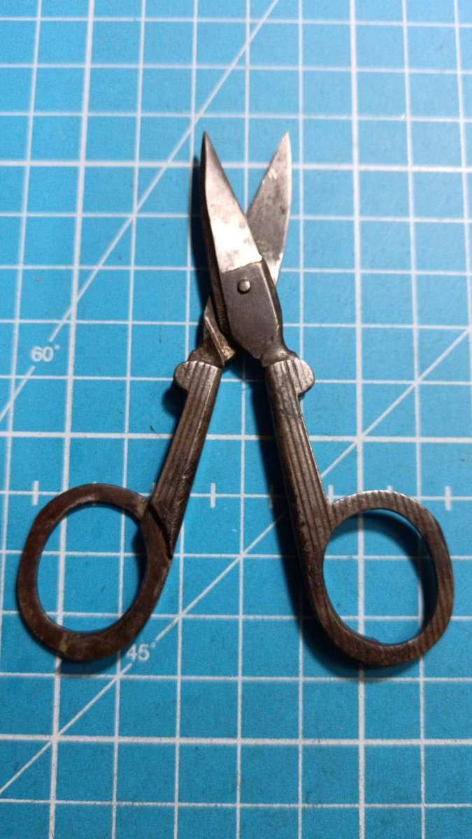 Vintage Folding Scissors