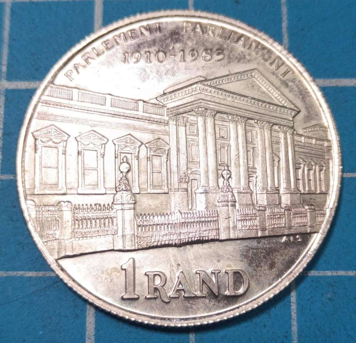 1985 Parliament silver R1