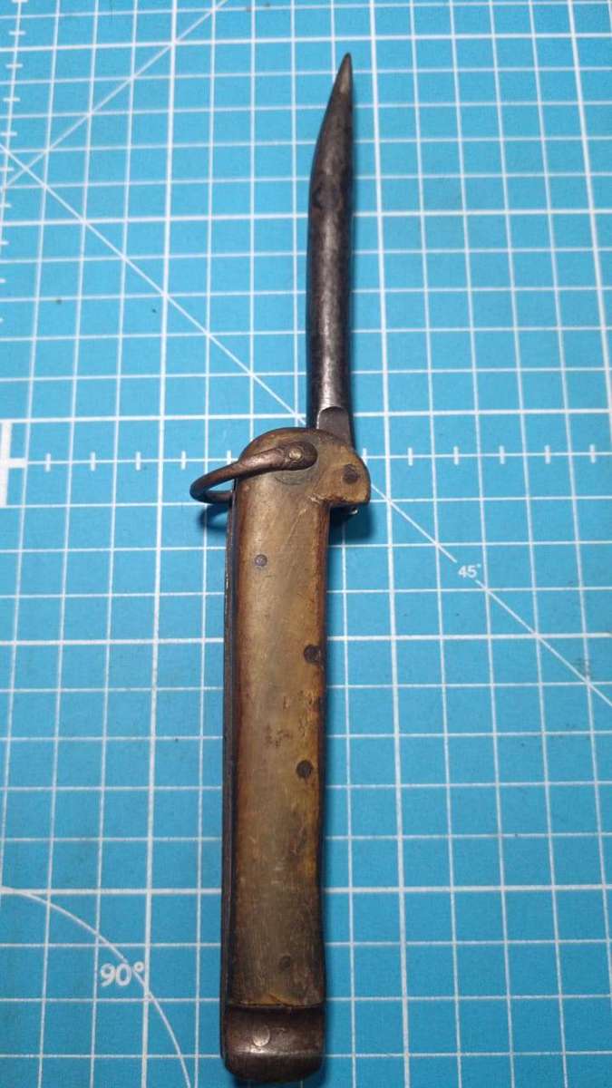 sailors knife - blade missing