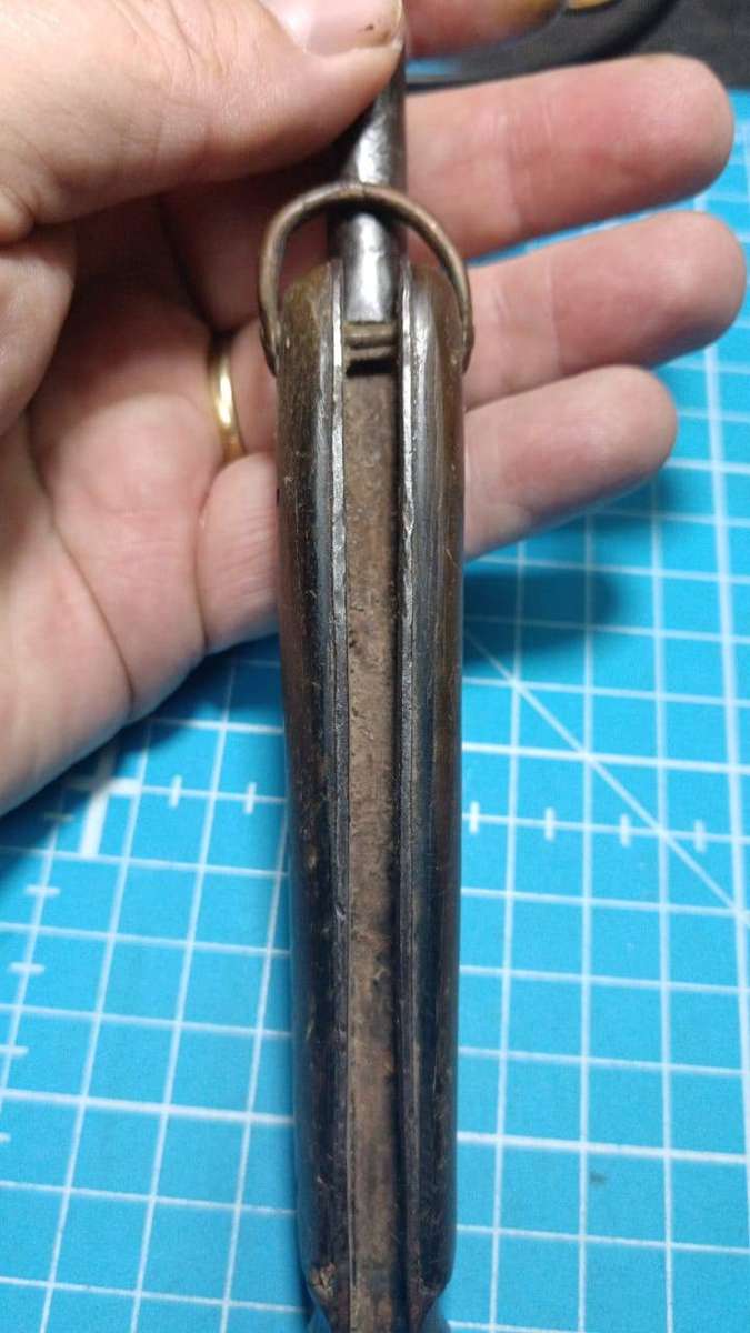 sailors knife - blade missing