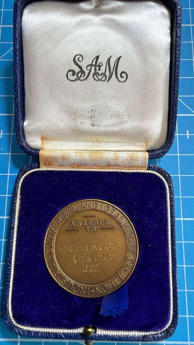 Port Elizabeth 1957 publicity association medal