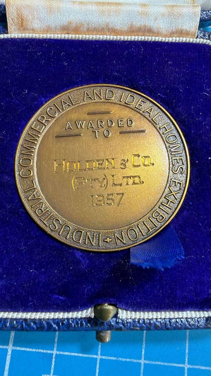 Port Elizabeth 1957 publicity association medal