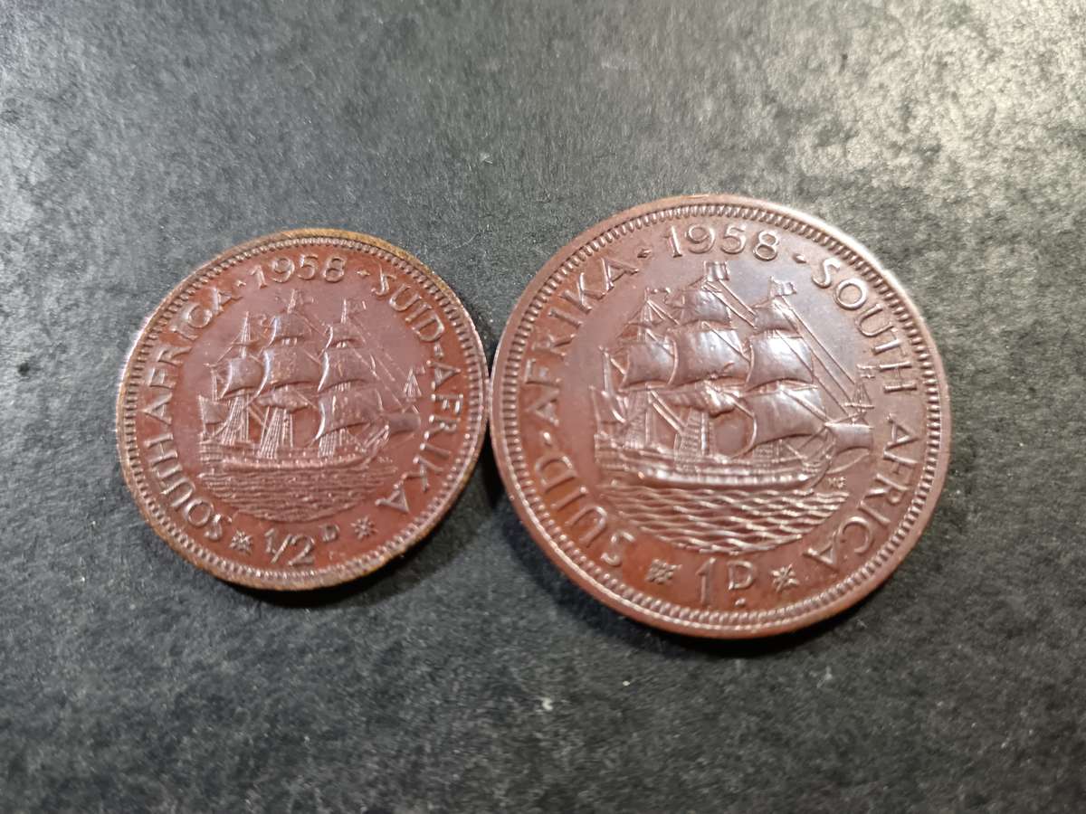 1958 1/2 and 1 pennie