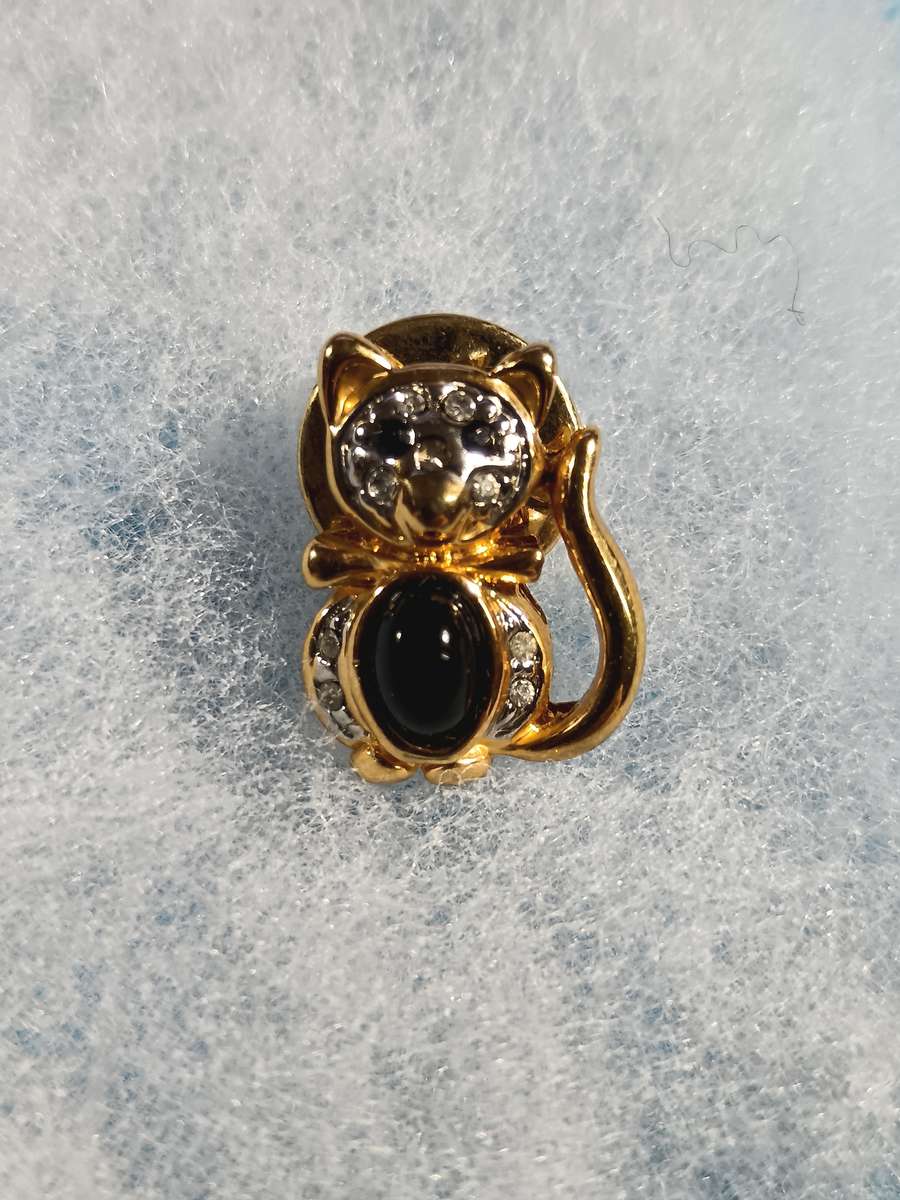Costume Jewellery - Cat brooch - pin