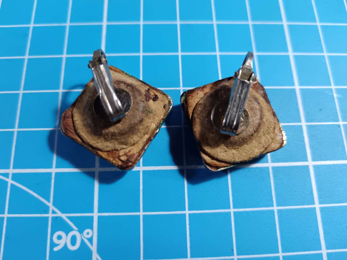 Costume Jewellery - Clip on earrings