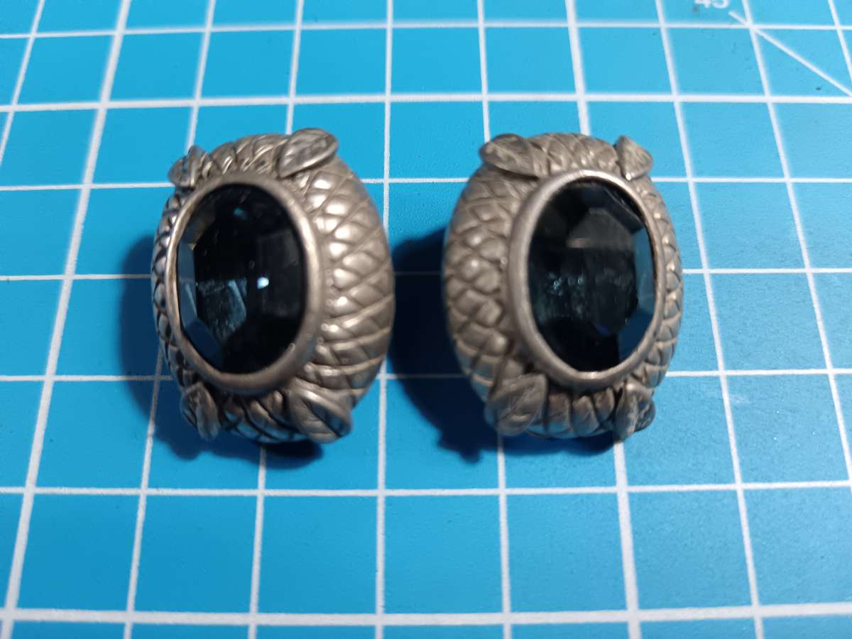 Costume Jewellery - Clip on earrings