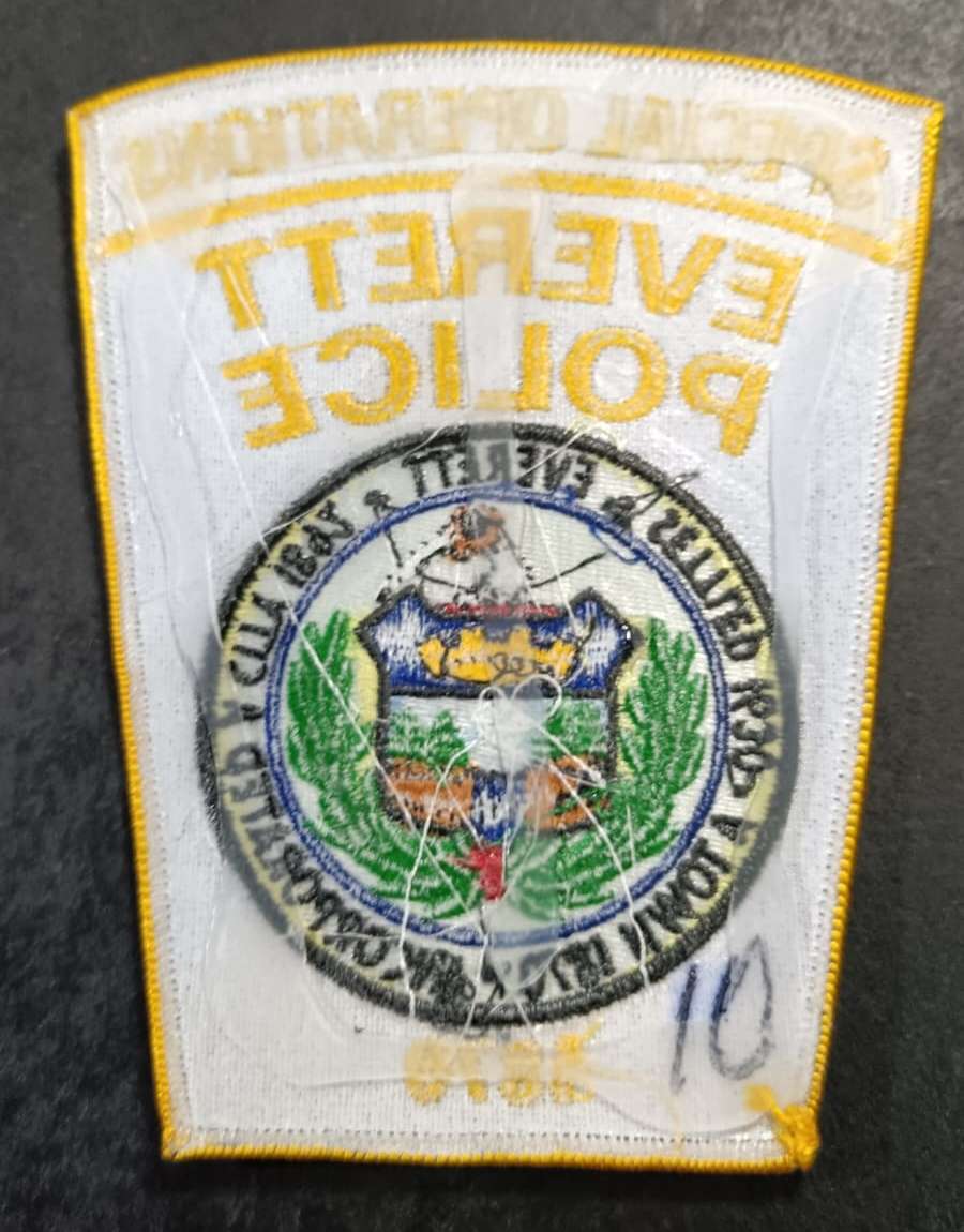 International - Police Patch Badge