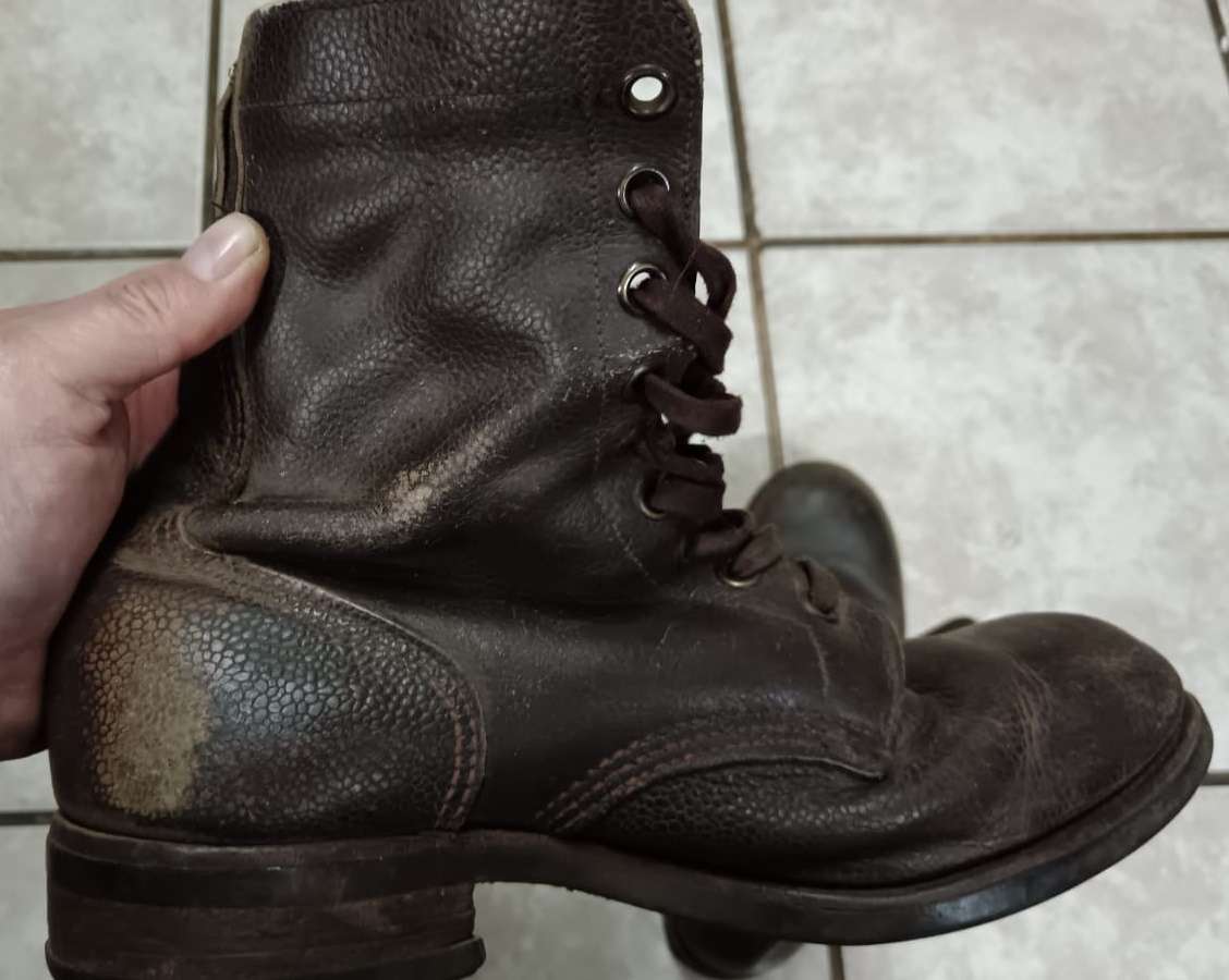 SADF - Army Boots ( Well Used ) Size 8/9