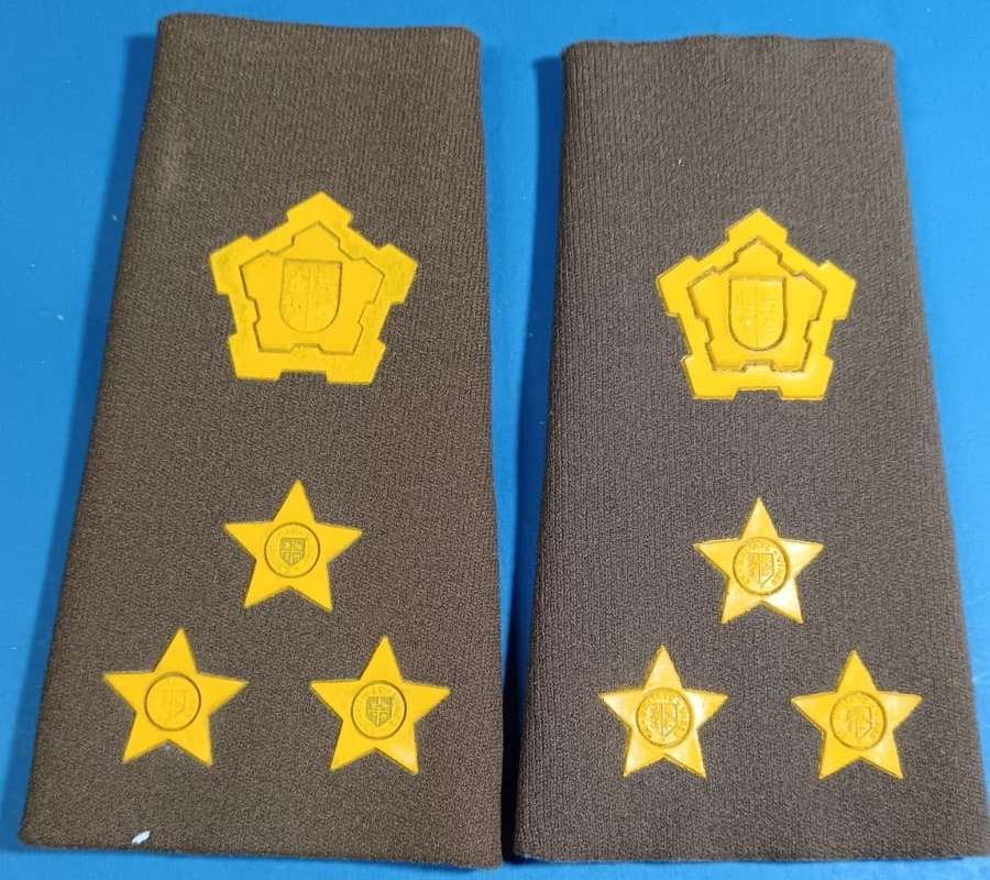 SADF - Army Brigadier Slip on Ranks