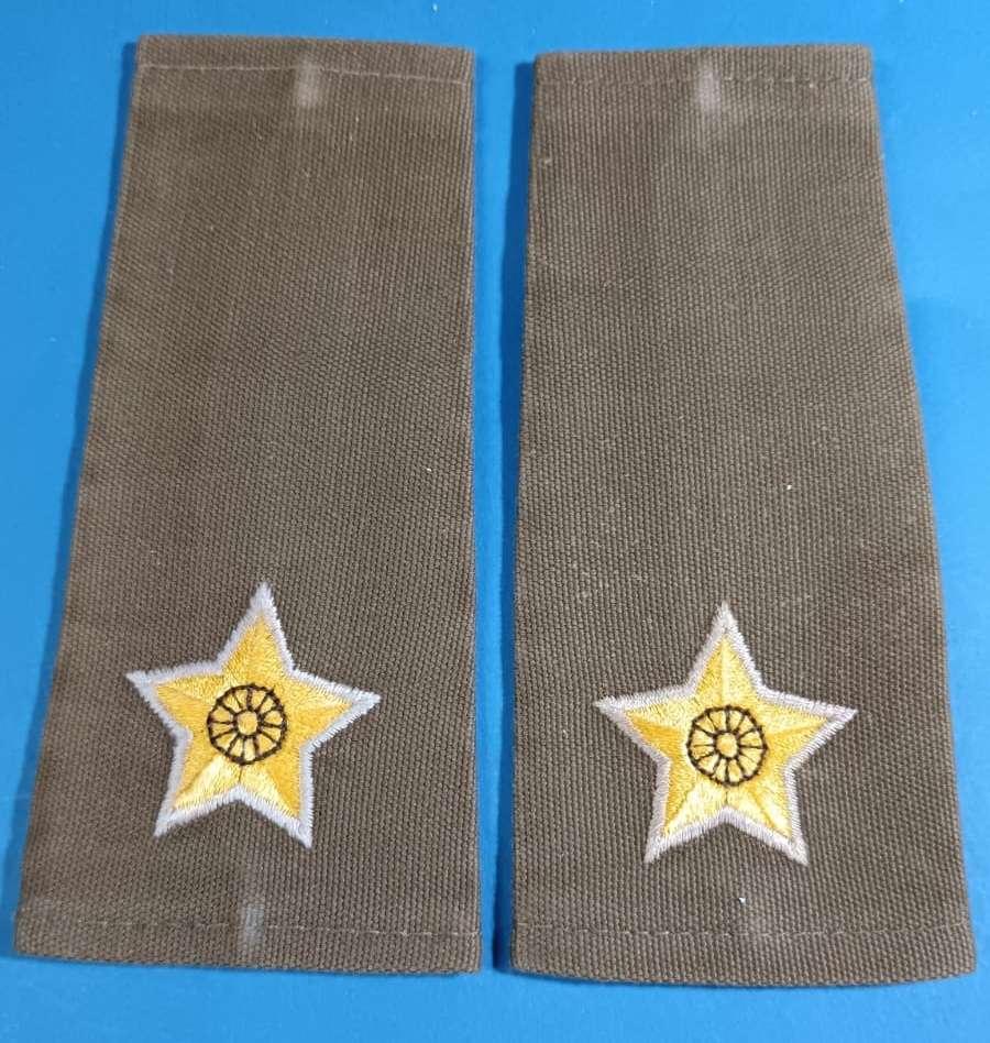 SADF - Army 2ND Lieutenant Slip on Ranks