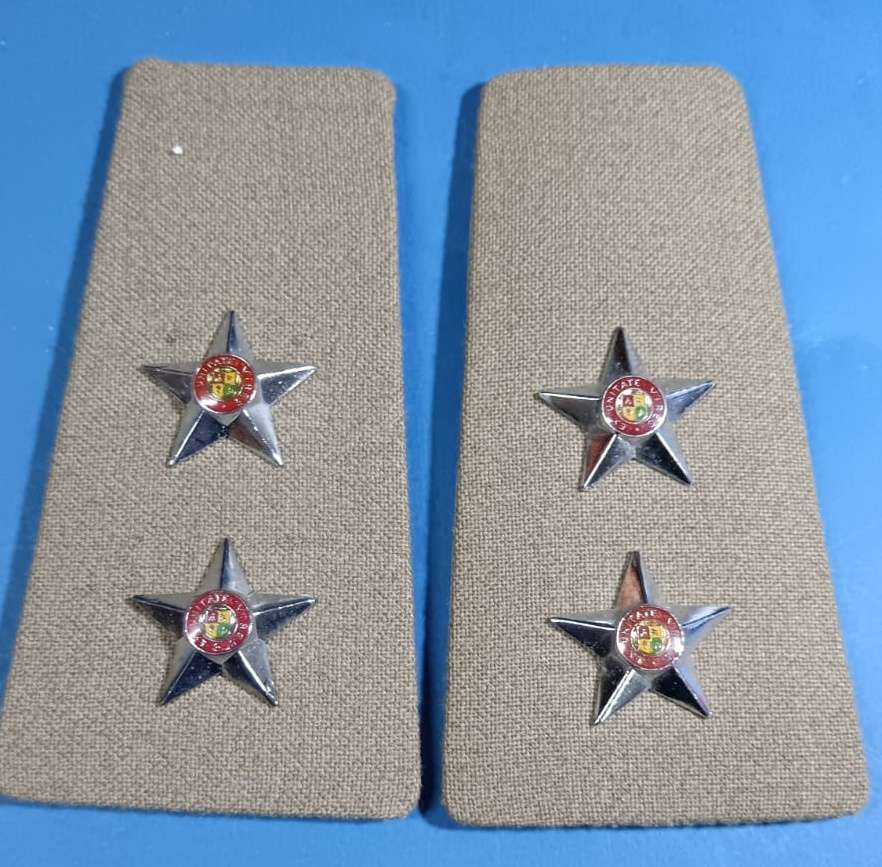SADF - Army Lieutenant Slip on Ranks