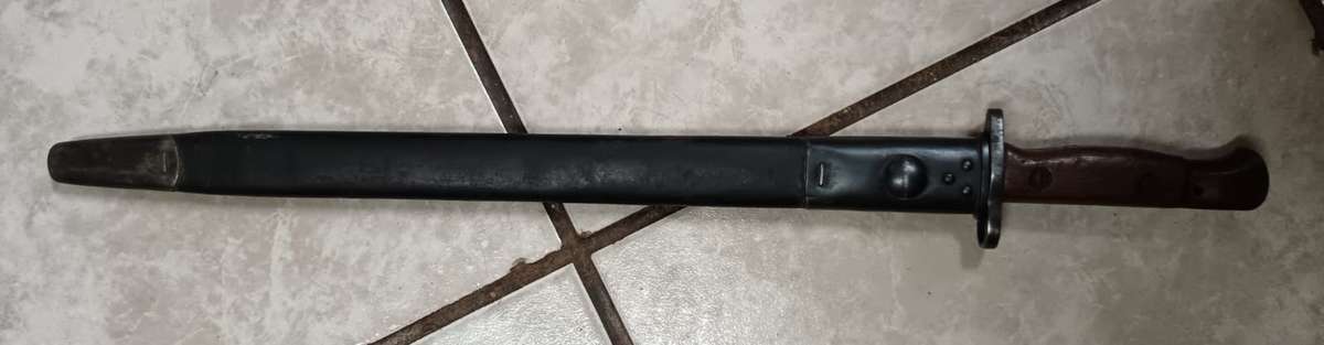 Complete British Pattern 1907 Bayonet with Scabbard