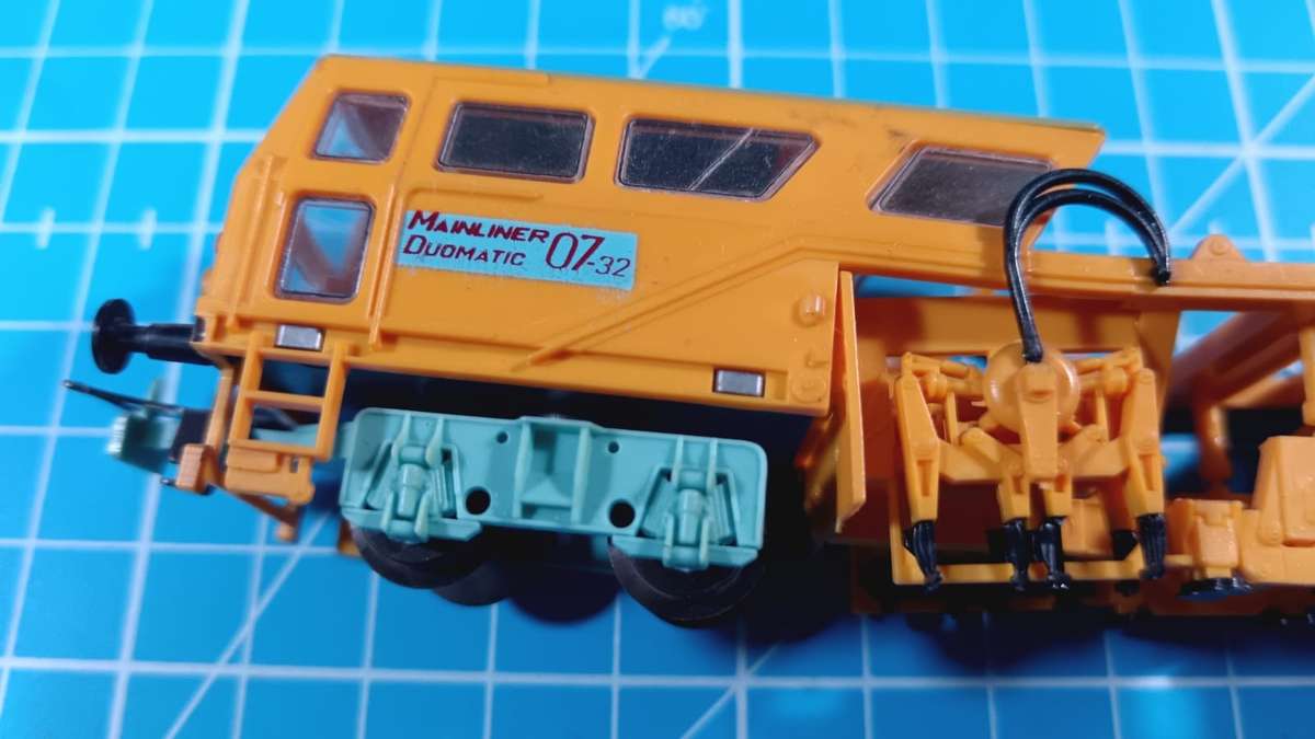 Liliput HO Plasser Theurer Duomatic 07-32 Un-Motorised
