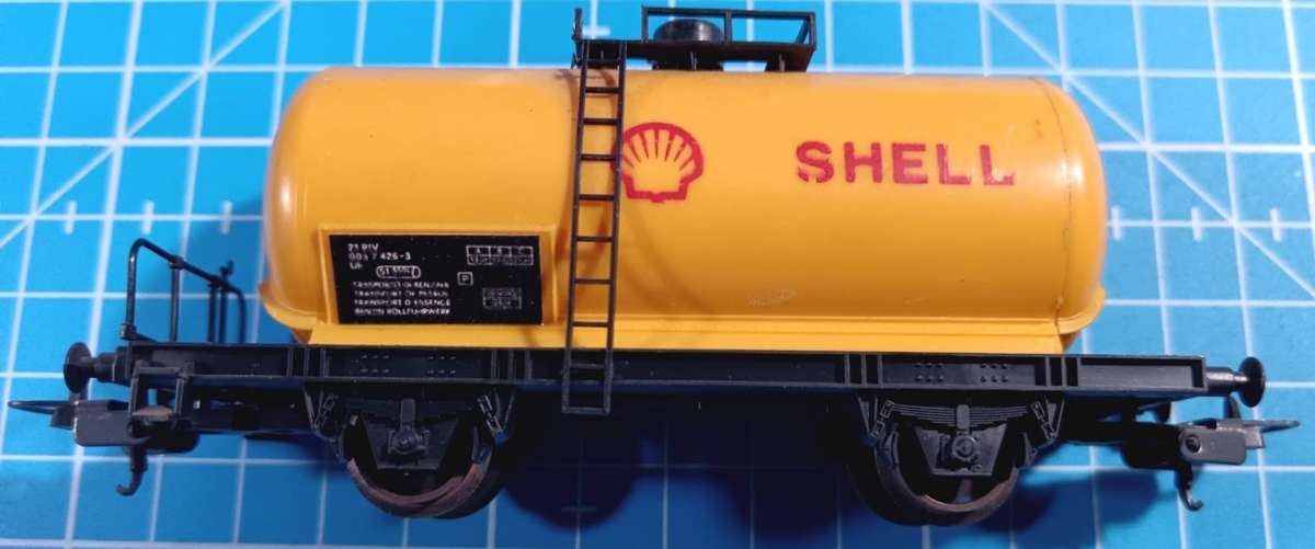 Lima HO Shell Tank Wagon