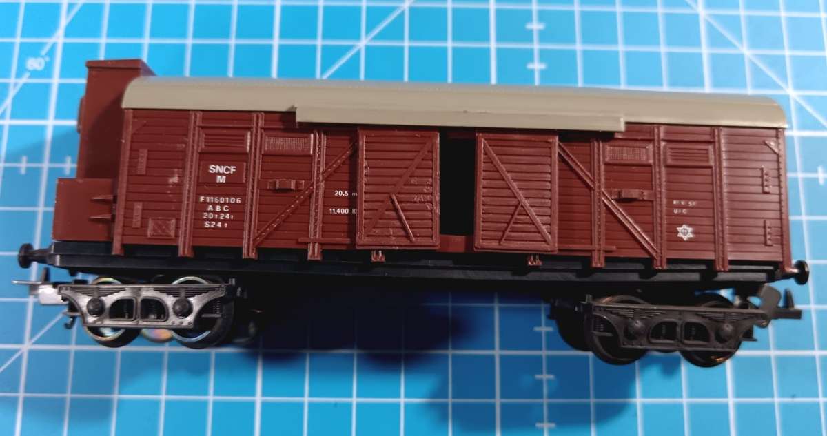 Rivarossi Ho Covered Goods Wagon