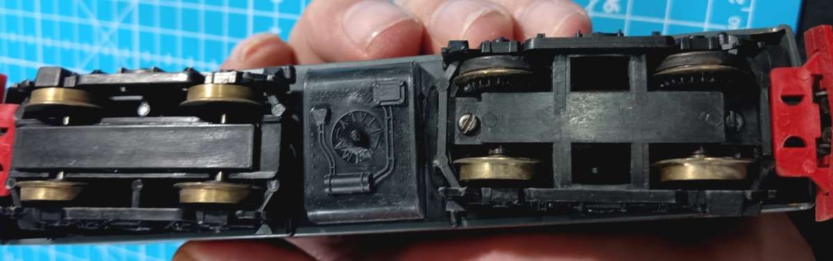 SAR LIMA METRO BLITZ 5E LOCOMOTIVE (VERY RARE) - HO SCALE