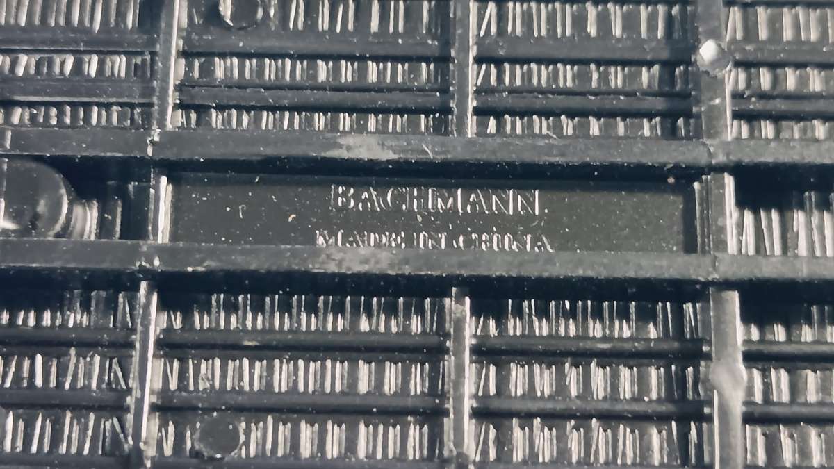 Bachman HO Scale Goods Wagon