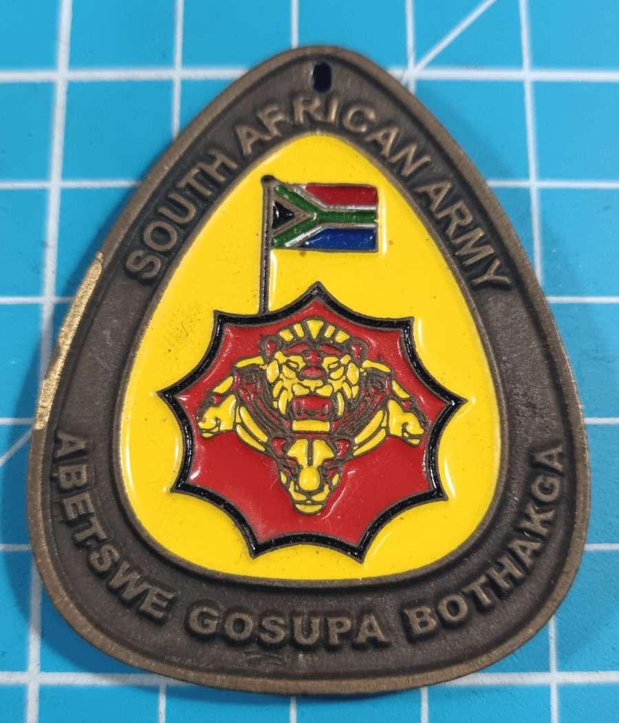 SANDF - Challenge Coin/Key Holder
