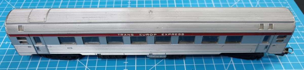 Lima H0 1023 TEE Car of the SNCF