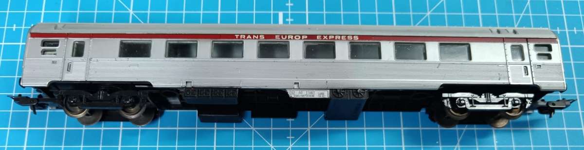 Lima H0 1023 TEE Car of the SNCF