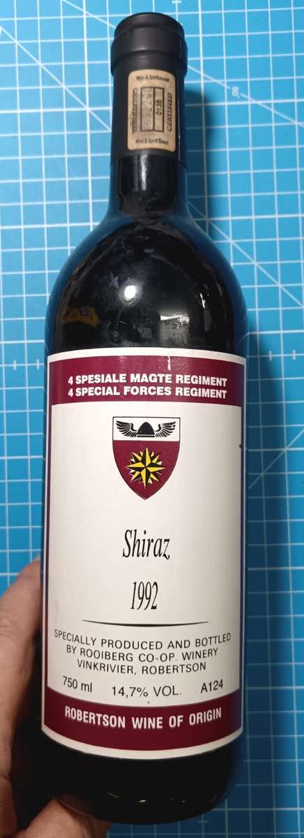 SADF - 4 Special Forces ( Recce ) Sealed Shiraz - 1992