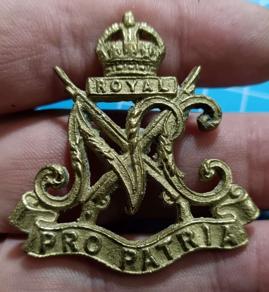 SADF - Royal Natal Carbineers Cap Badge