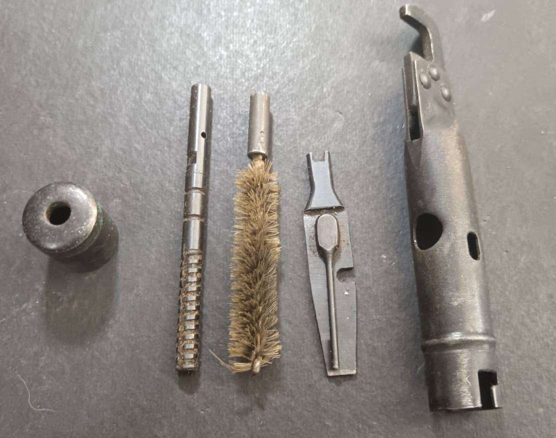 Special Forces Super Soldier - Mike West ( SAS and Recce )SVD Dragunov CLEANING TOOL