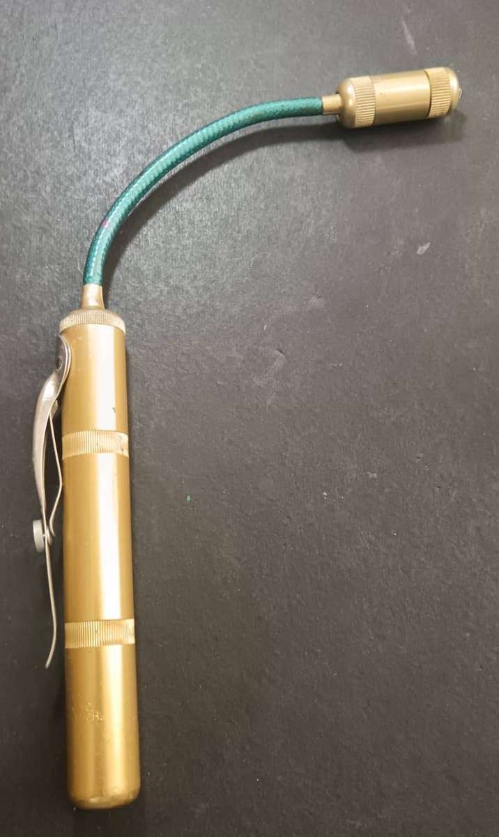 Special Forces Super Soldier - Mike West ( SAS and Recce )1 Recce Flashlight